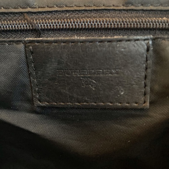 Authentic Burberry Designer Bag - Picture 4 of 8